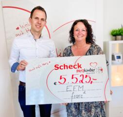 Scheckübergabe der Fam. Innerhuber, EFM Versicherungsmakler St. Valentin