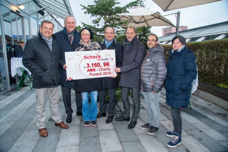 Scheck 2019 AMS Charity Punsch 2019