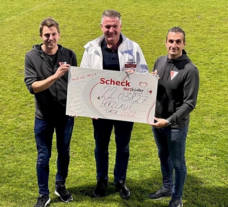 Scheckübergabe Herzlauf Tirol 2022