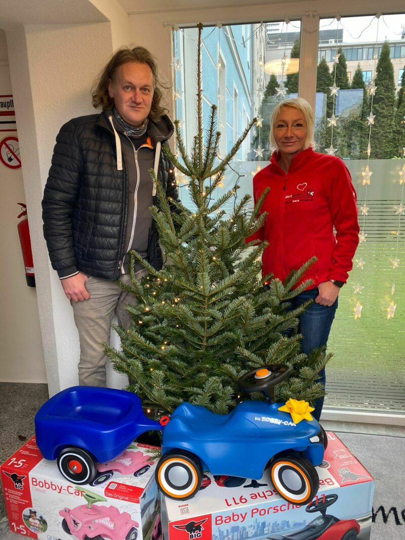 Taxi2244 Spende Christbaum fürs TH L